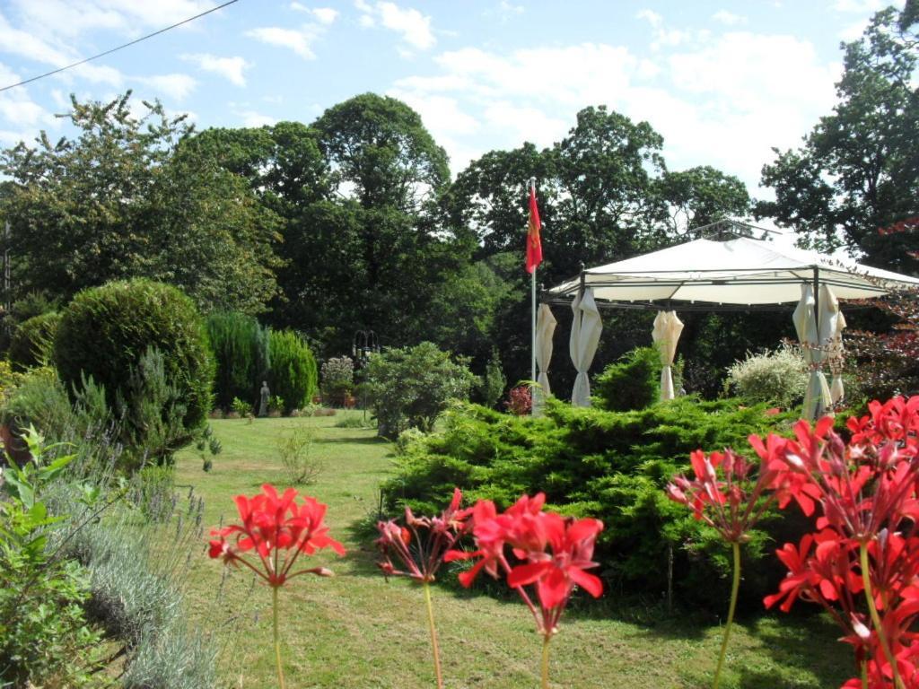La Chevallerie B&B Isigny-le-Buat Extérieur photo