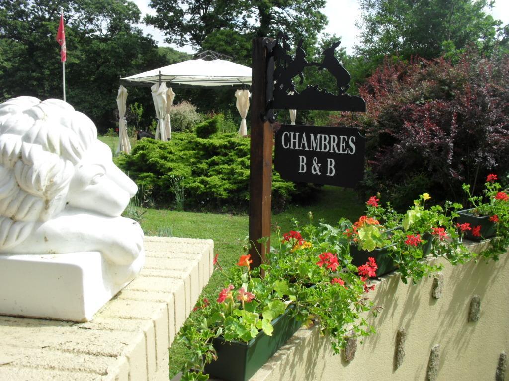 La Chevallerie B&B Isigny-le-Buat Extérieur photo