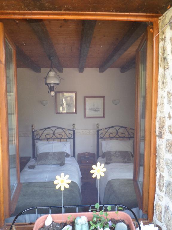 La Chevallerie B&B Isigny-le-Buat Extérieur photo