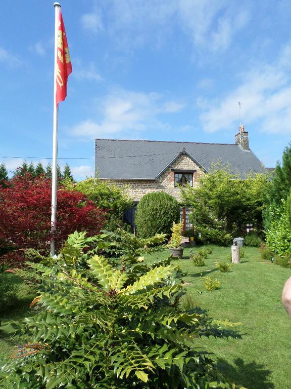 La Chevallerie B&B Isigny-le-Buat Extérieur photo